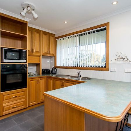 Acton Park Holiday Units ภายนอก รูปภาพ