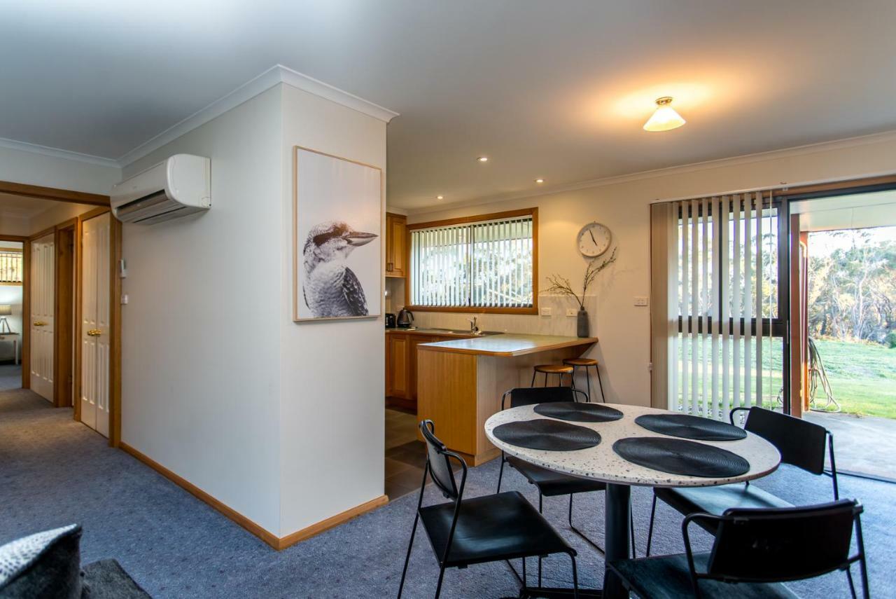 Acton Park Holiday Units ภายนอก รูปภาพ